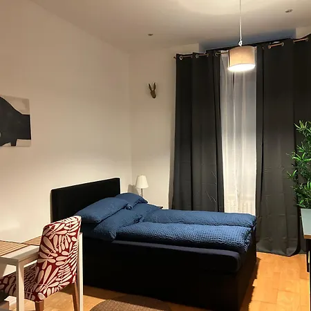 Gemuetliches Am Rand Der Innenstadt טרייר